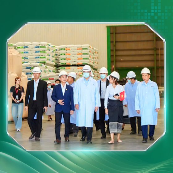 GREENFEED Vinh dự đón tiếp thủ tưởng chính phủ Lào tới thăm nhà máy tại Lào