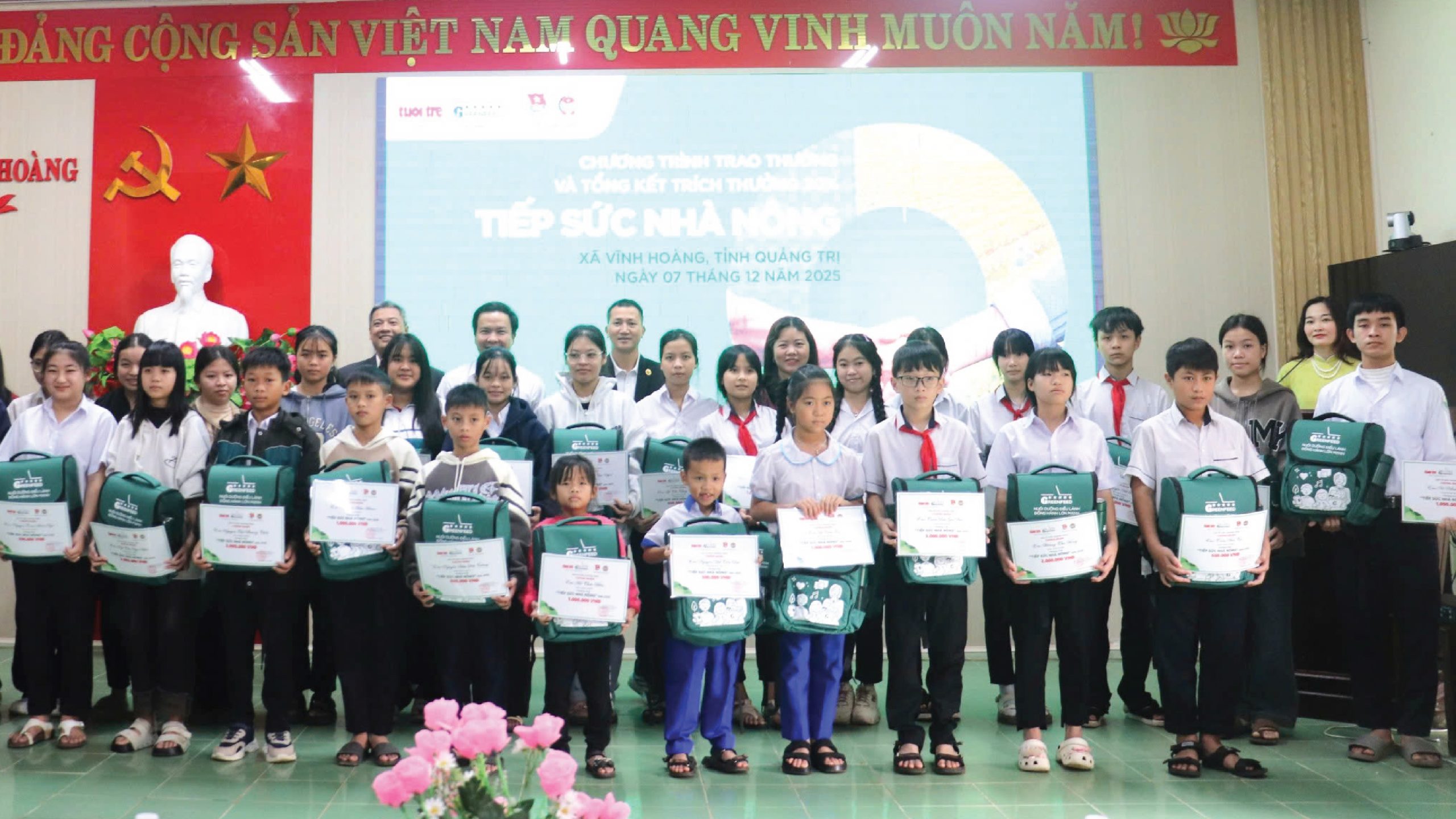 CÙNG GREENFEED TIẾP SỨC TINH THẦN HIẾU HỌC CON EM NHÀ NÔNG