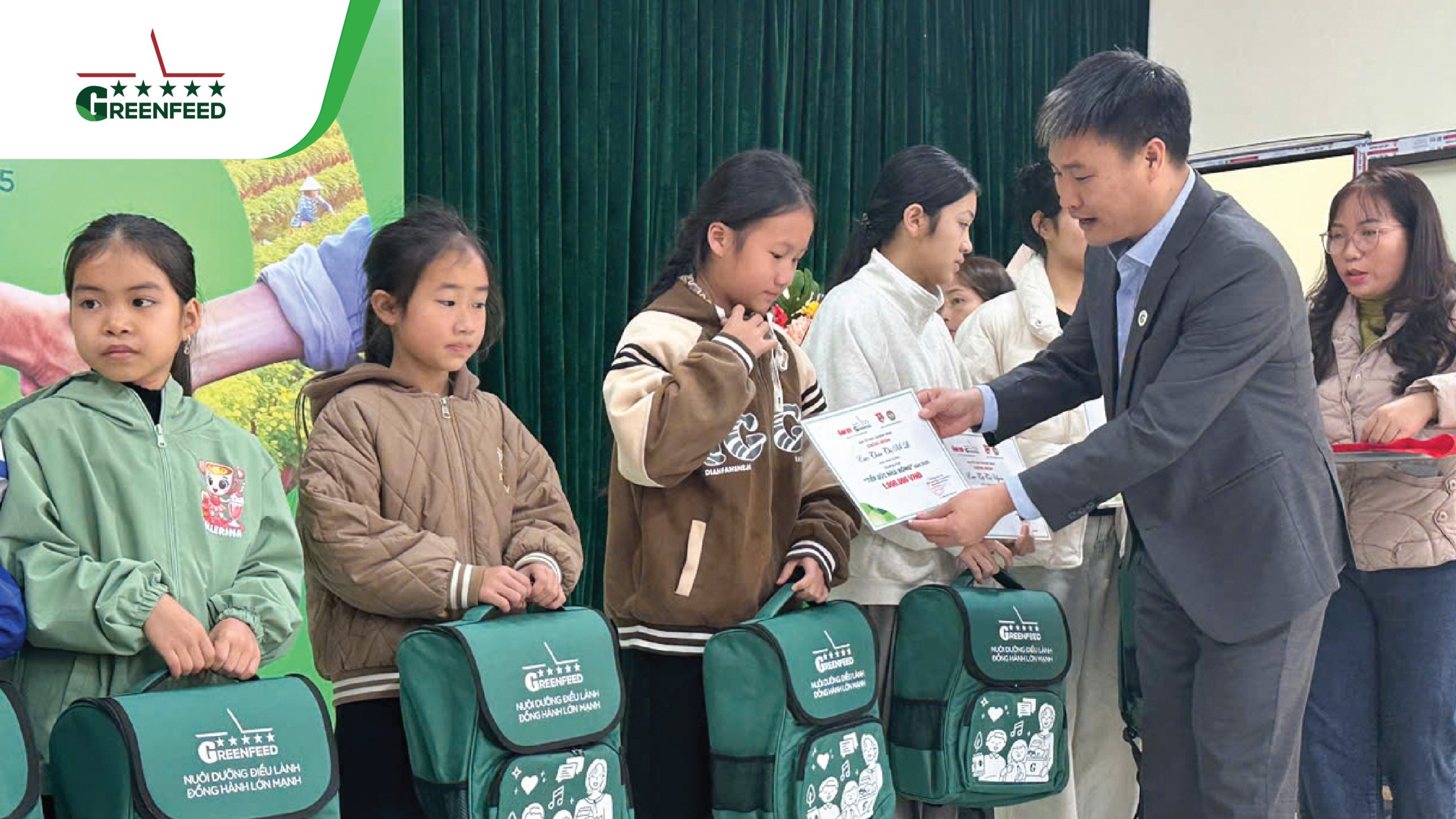 CÙNG GREENFEED TIẾP SỨC TINH THẦN HIẾU HỌC CON EM NHÀ NÔNG