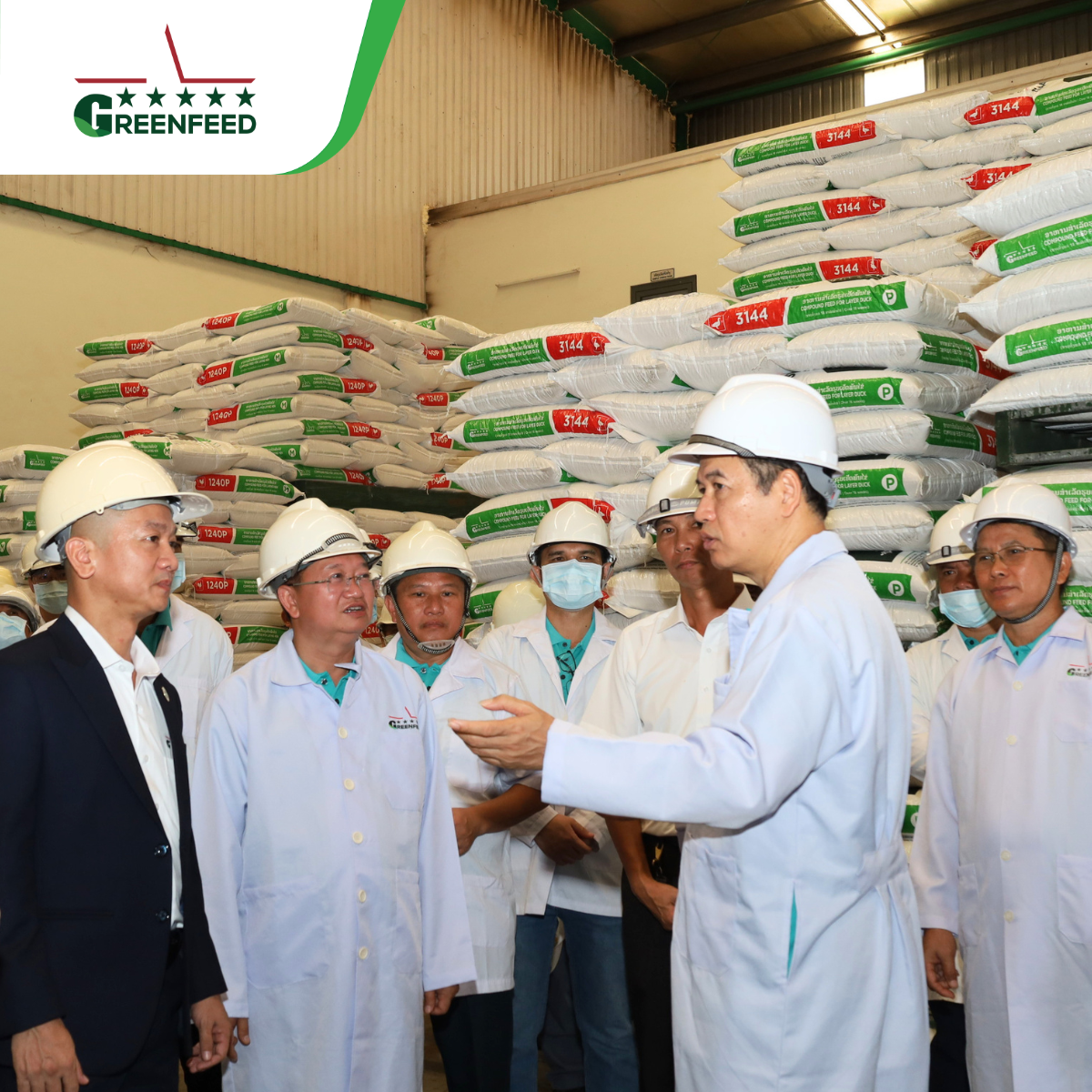 GREENFEED TRÂN TRỌNG ĐÓN TIẾP BỘ TRƯỞNG BỘ CÔNG THƯƠNG LÀO ĐẾN THĂM NHÀ MÁY