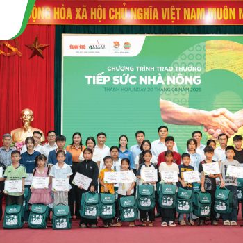 SUPPORTING FARMERS PROGRAM AWARDS SCHOLARSHIPS TO FARMERS’ CHILDREN WITH RECOGNIZED ACADEMIC ACHIEVEMENTS IN THANH HOA